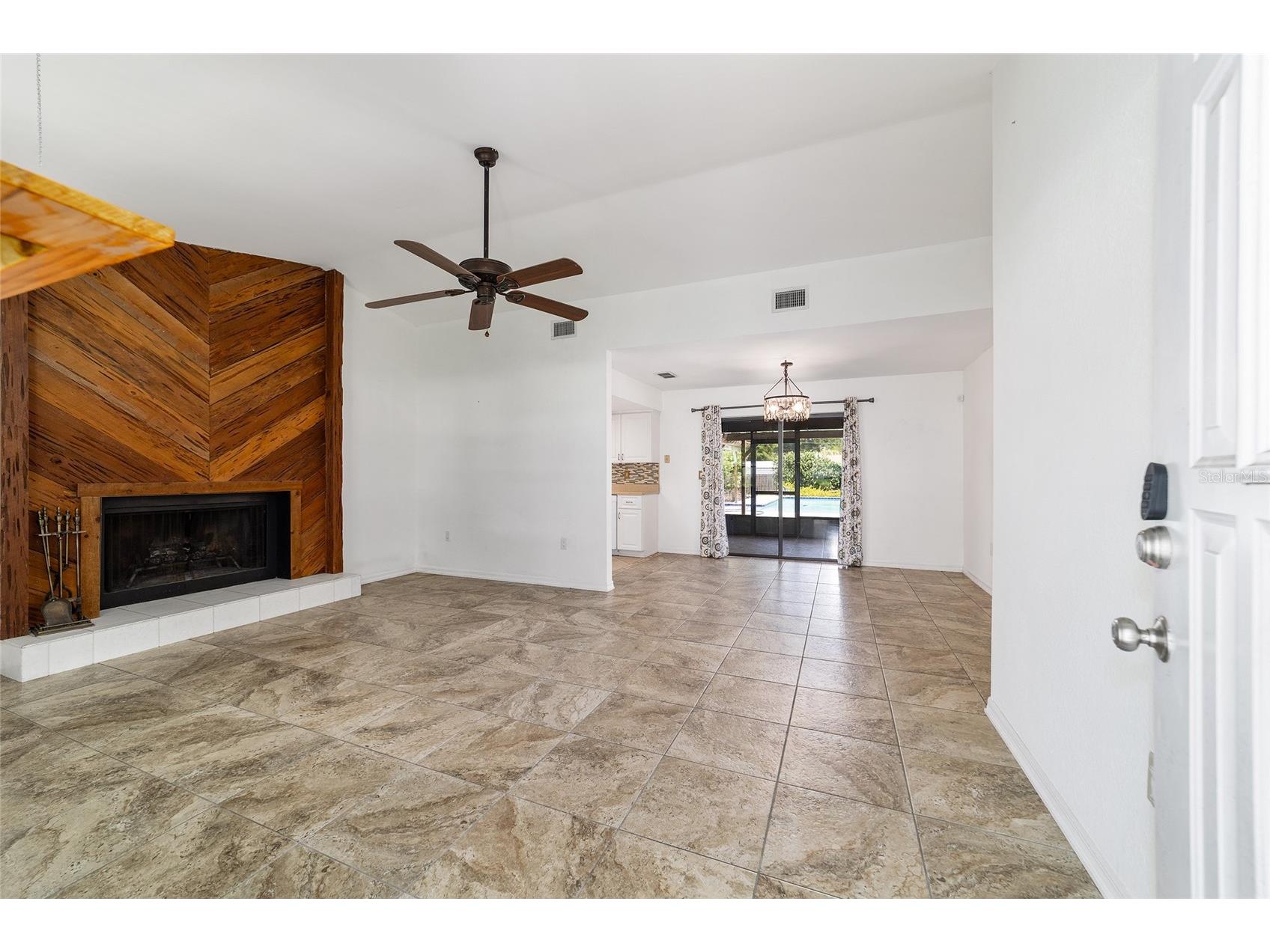 2079 NE 43rd Street Ocala FL 34479 OM726094 image5