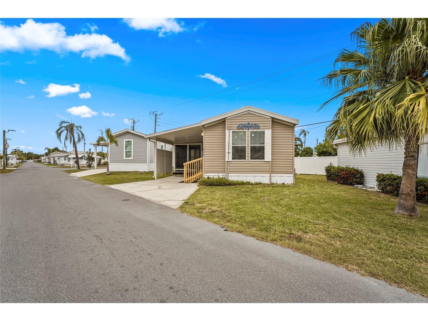 2079 Sun Home Street #A-30 Sarasota FL 34231 A4696537 image1
