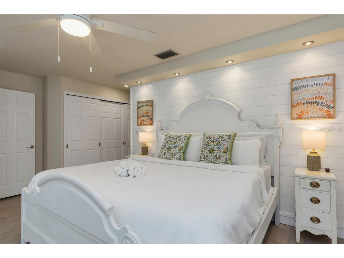 2079 Swan Lane Safety Harbor FL 34695 TB8450852 image11