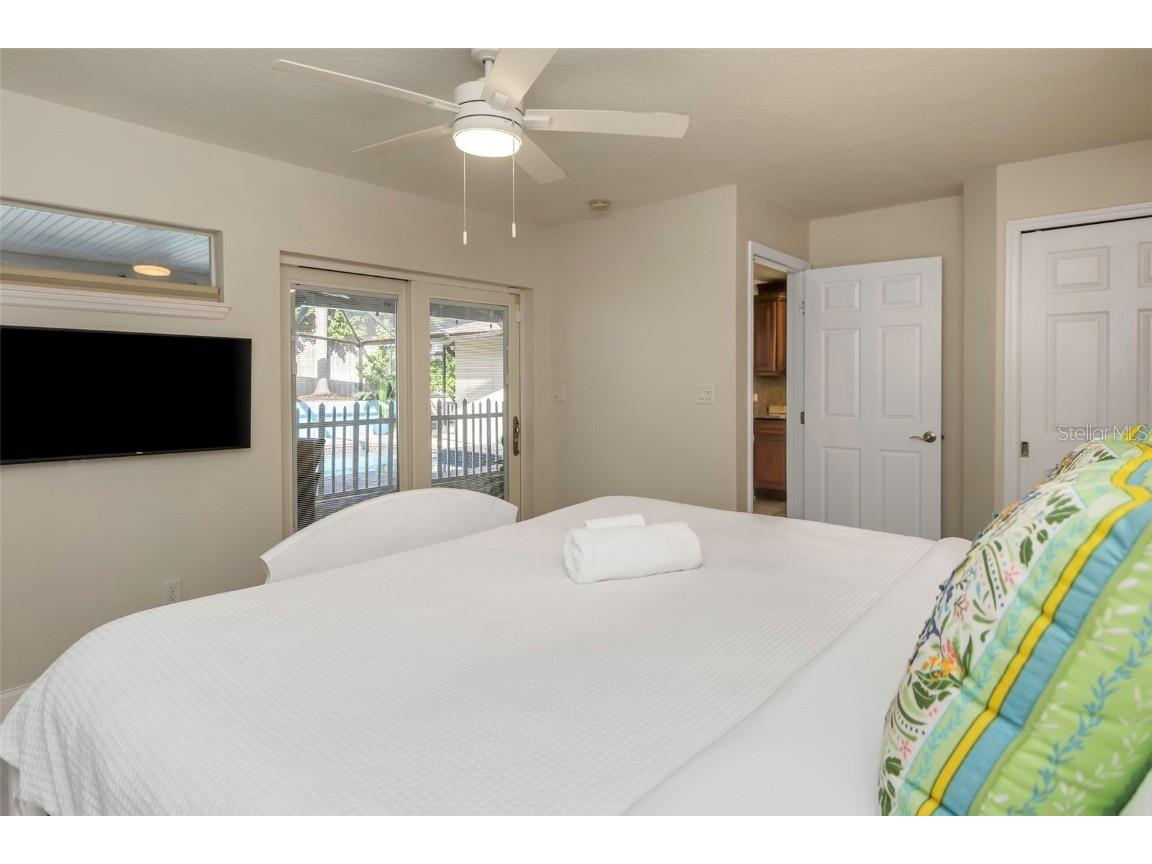 2079 Swan Lane Safety Harbor FL 34695 TB8450852 image12