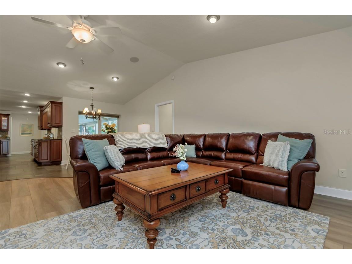 2079 Swan Lane Safety Harbor FL 34695 TB8450852 image18