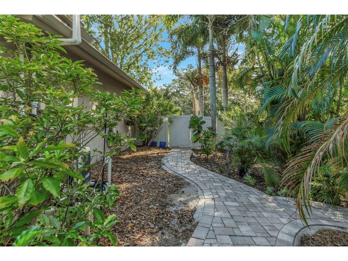 2079 Swan Lane Safety Harbor FL 34695 TB8450852 image28