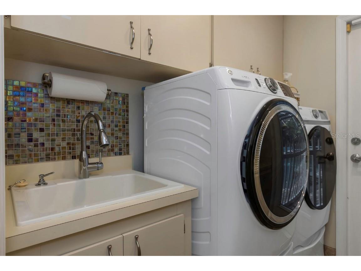 2079 Swan Lane Safety Harbor FL 34695 TB8450852 image35