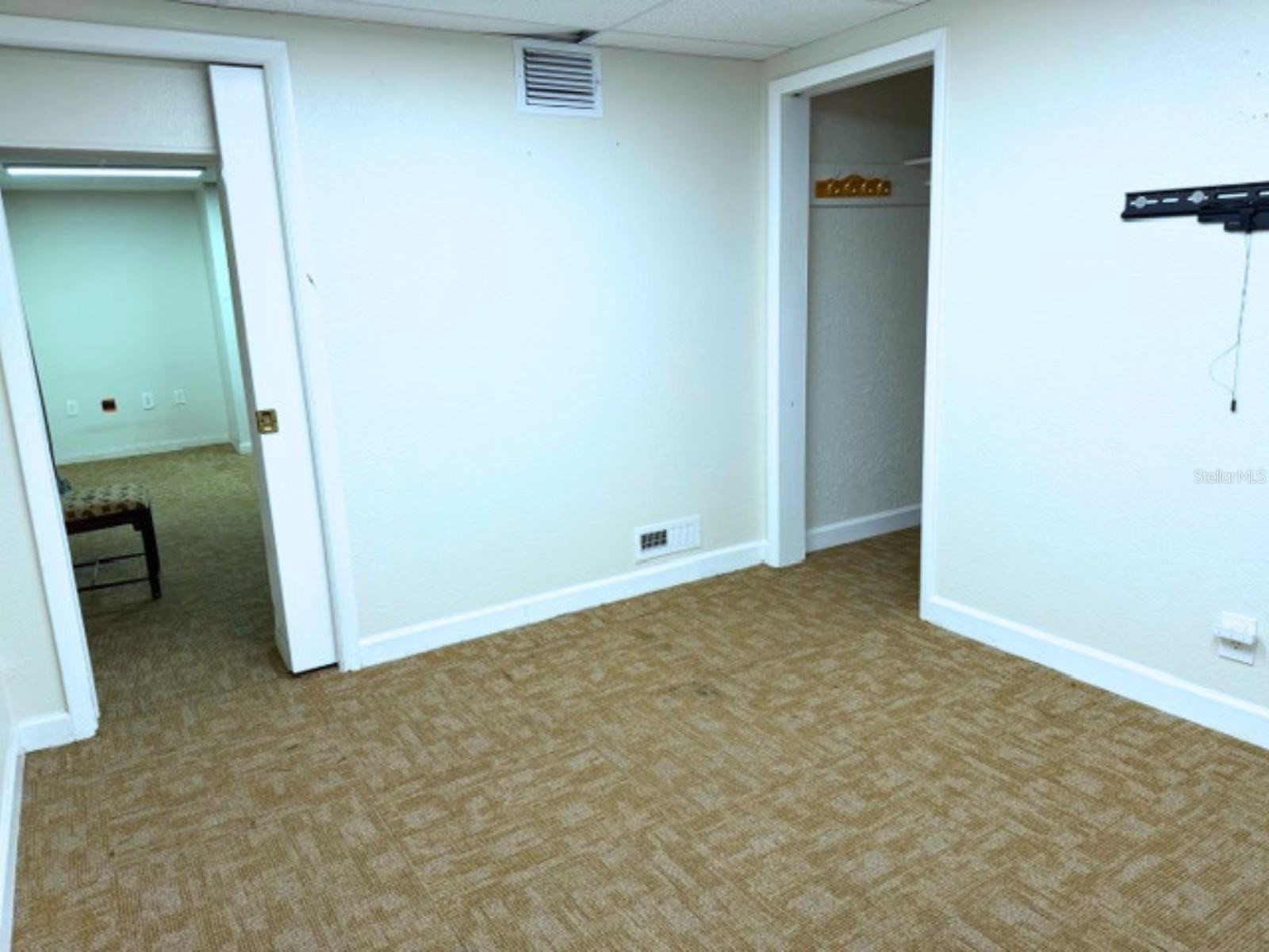 208 13th Street SW Largo FL 33770 TB8492533 image2