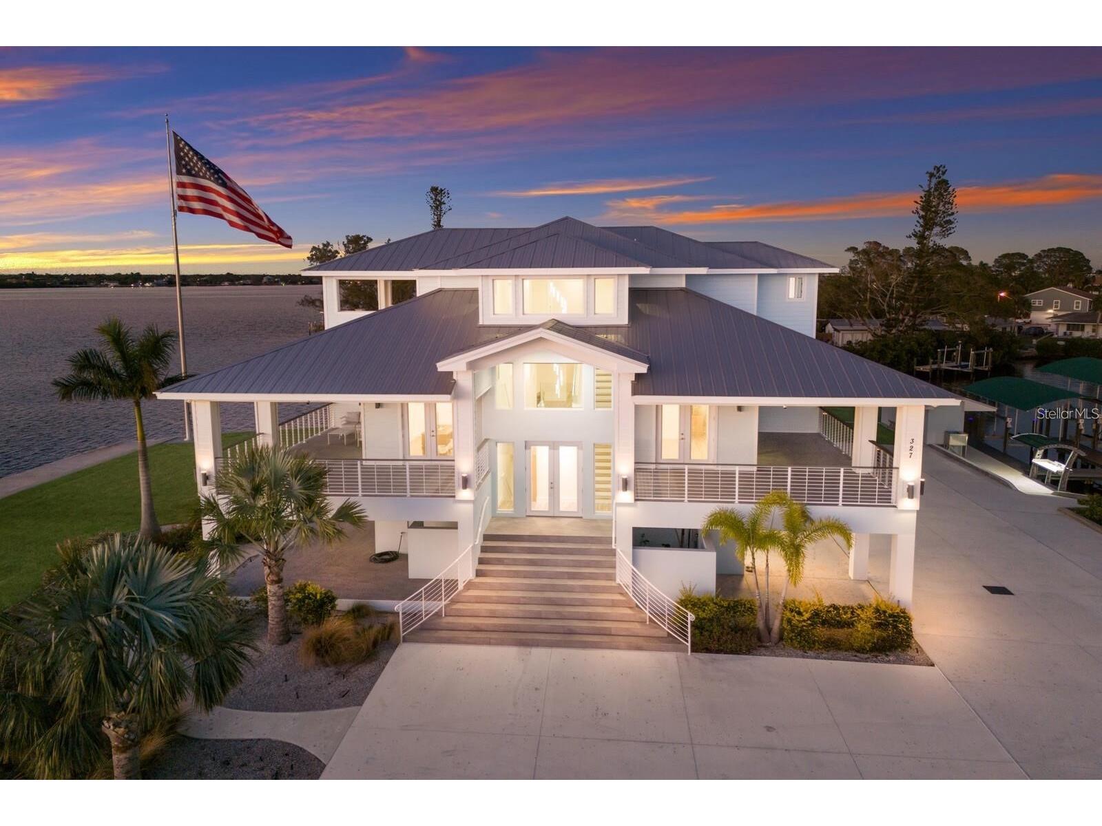 208 22nd Street Court NE Bradenton FL 34208 - MANATEE RIVER A4684585 image1