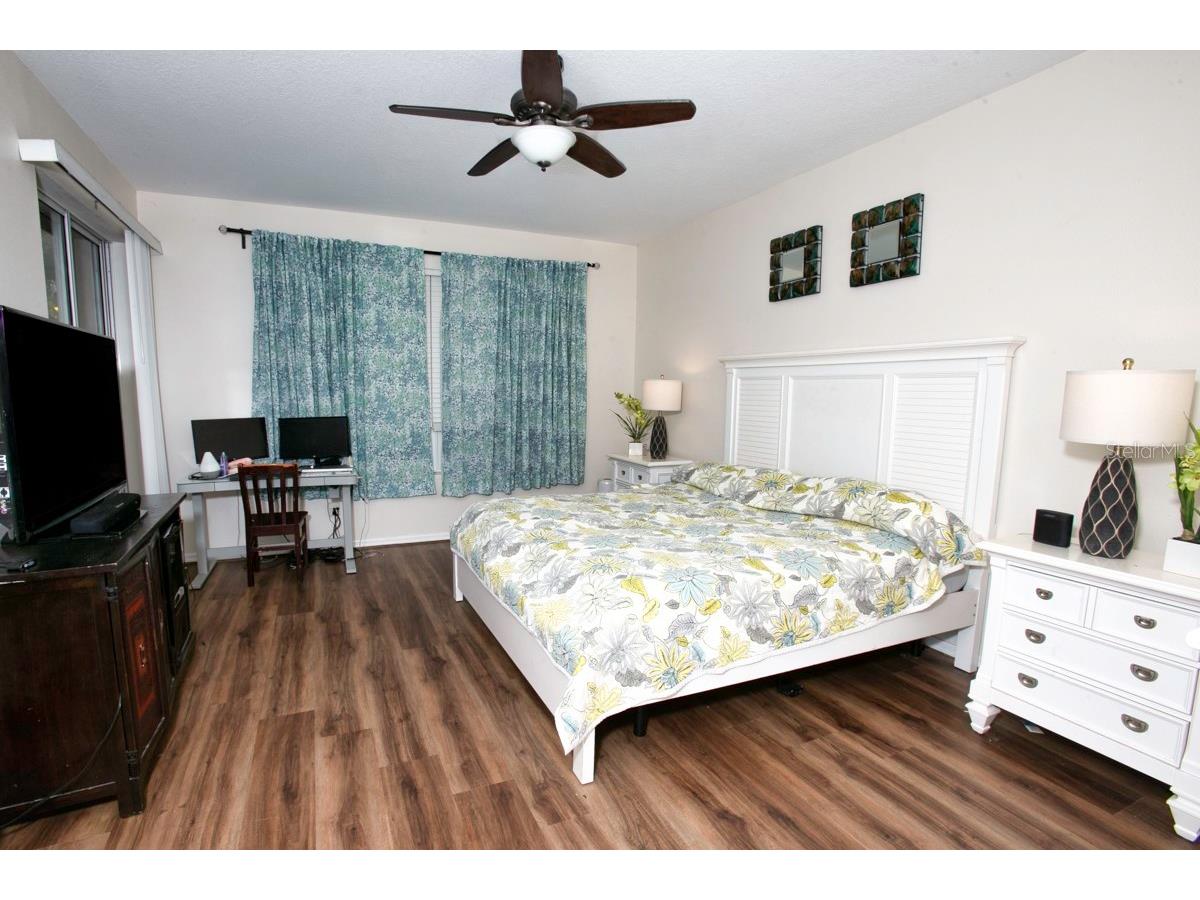 208 36th Street NE Bradenton FL 34208 A4678570 image25