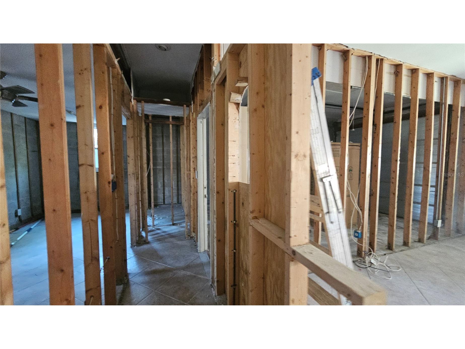208 48th Avenue N Saint Petersburg FL 33703 TB8499062 image14