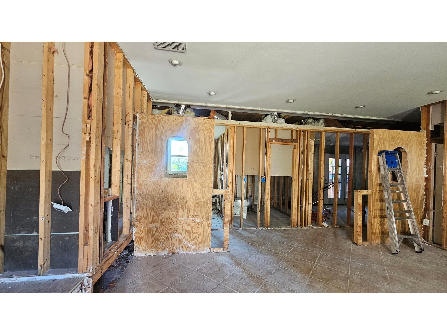 208 48th Avenue N Saint Petersburg FL 33703 TB8499062 image4