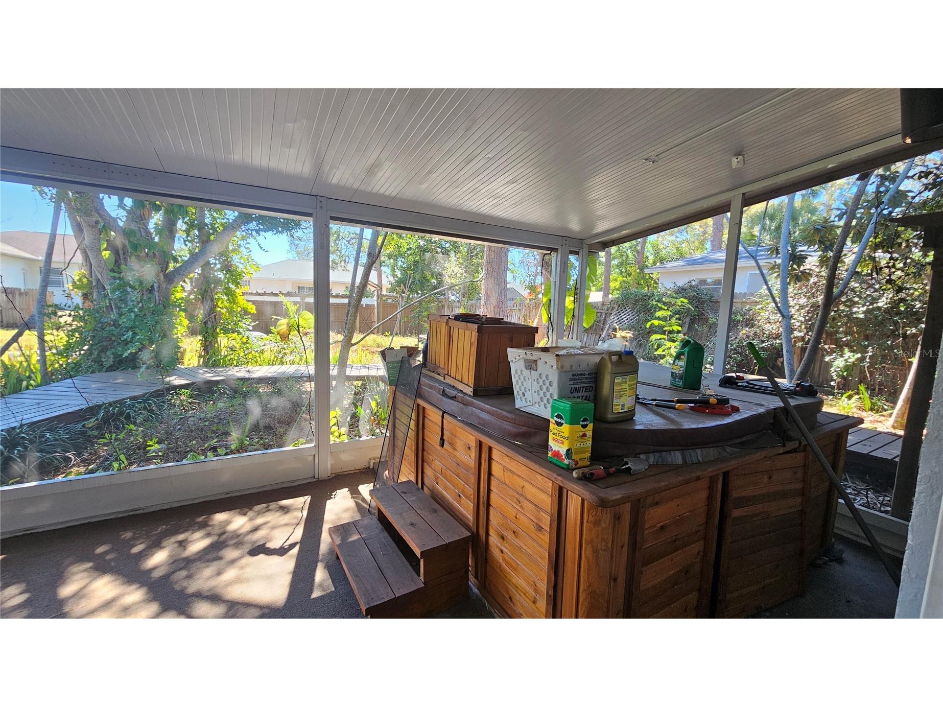 208 48th Avenue N Saint Petersburg FL 33703 TB8499062 image43