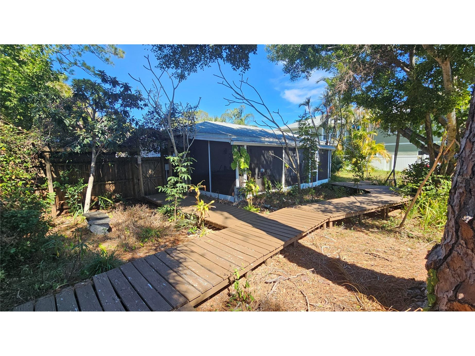 208 48th Avenue N Saint Petersburg FL 33703 TB8499062 image47