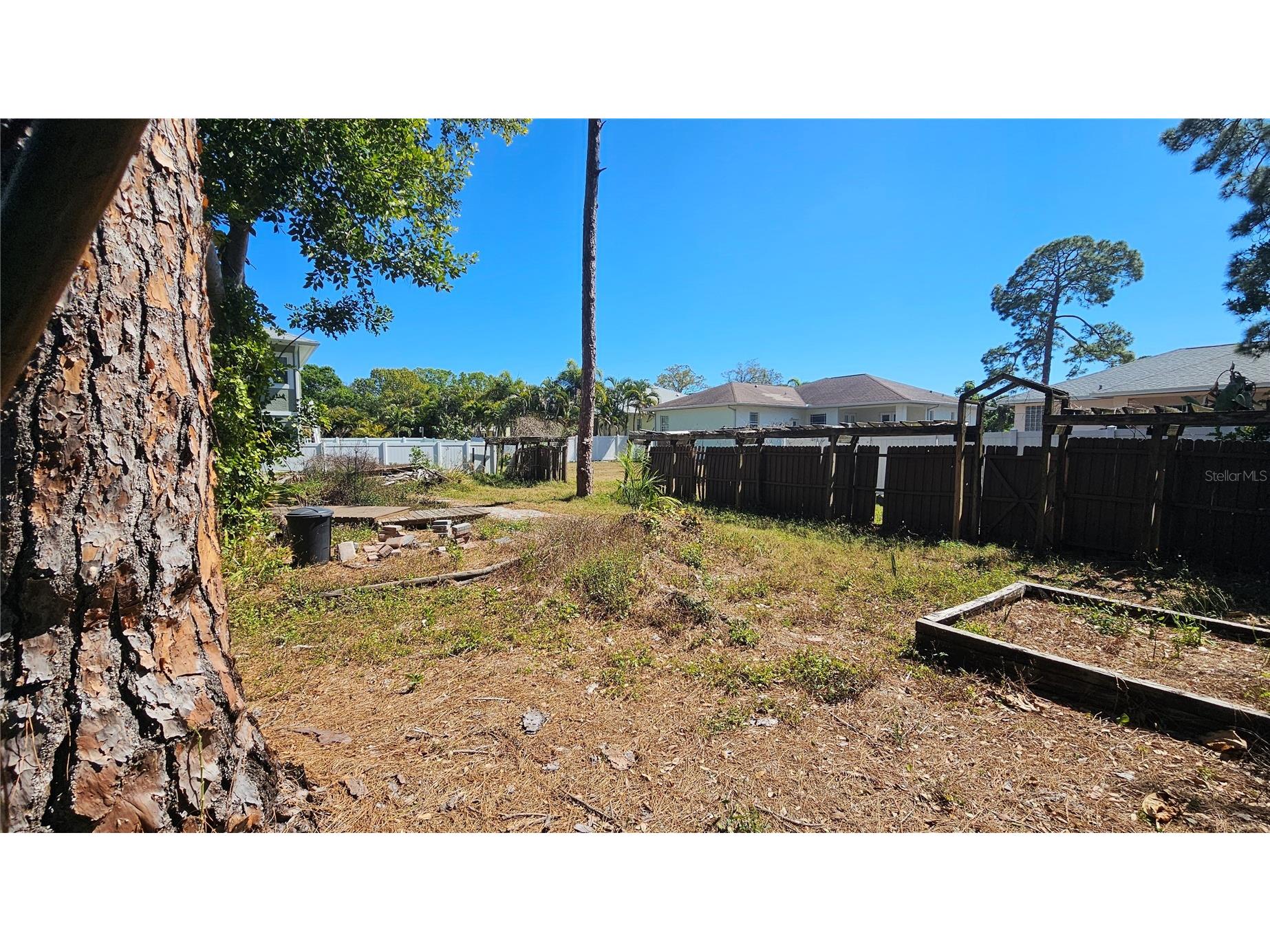 208 48th Avenue N Saint Petersburg FL 33703 TB8499062 image53
