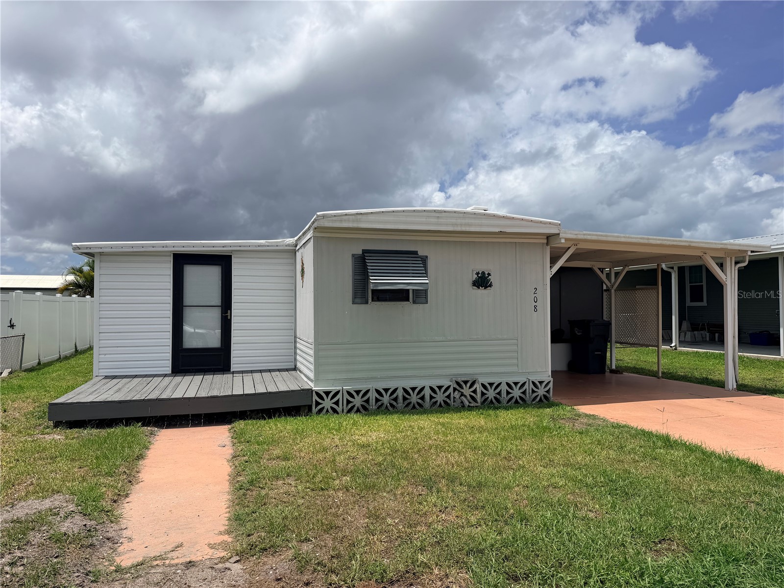 208 50th Avenue Drive E Bradenton FL 34203 A4697441 image1