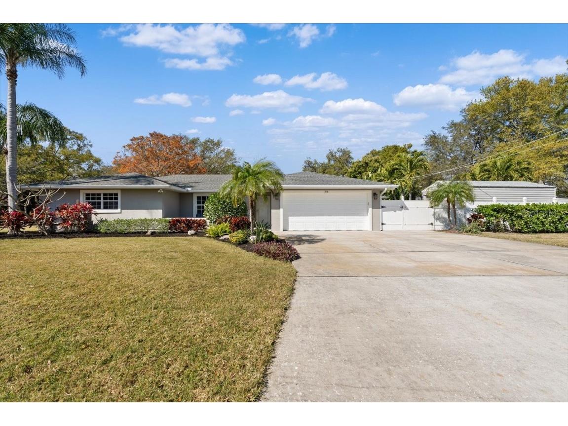 208 79th Street W Bradenton FL 34209 A4602057 image1