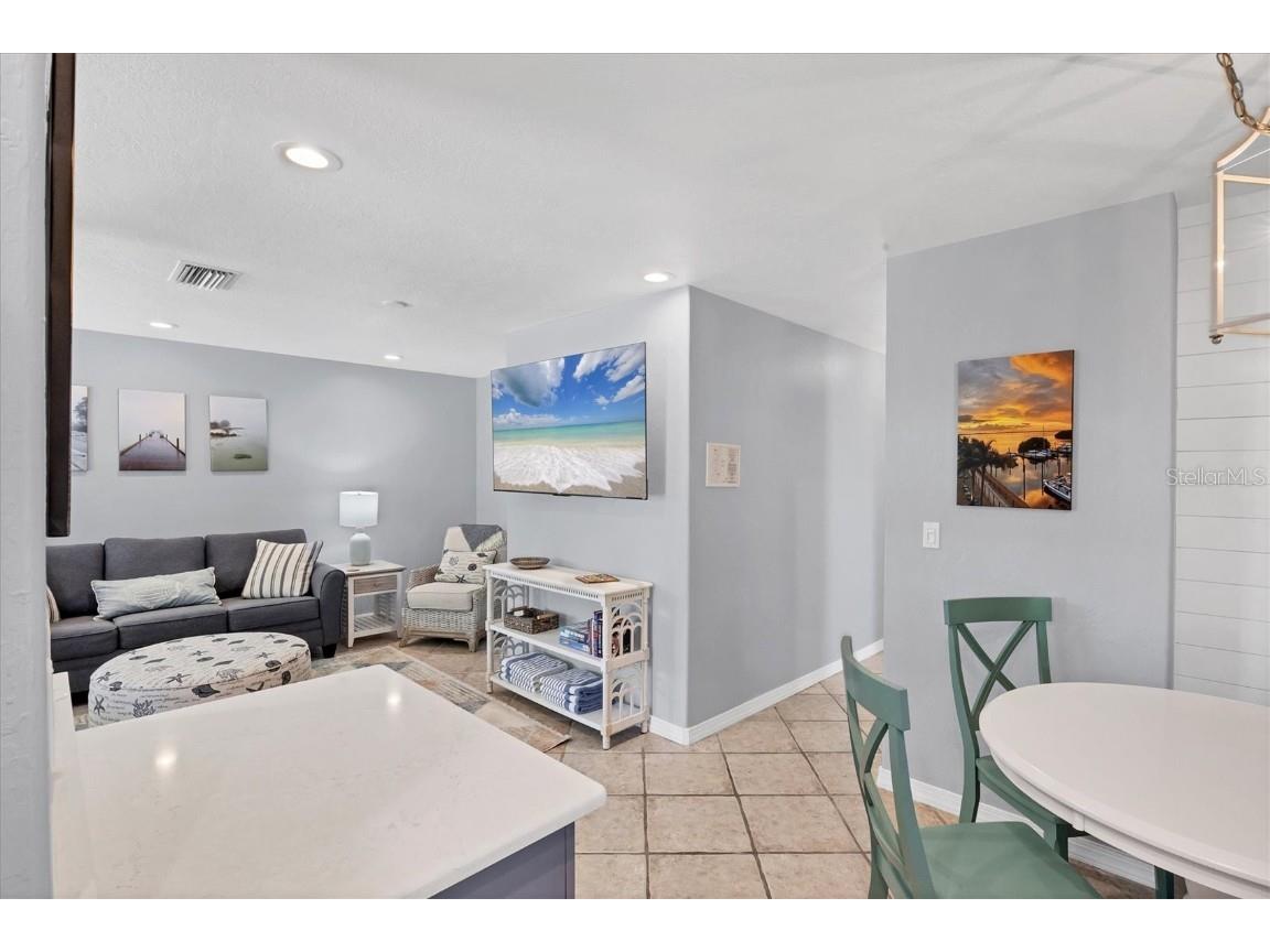 208 82nd Street #B Holmes Beach FL 34217 A4667981 image19