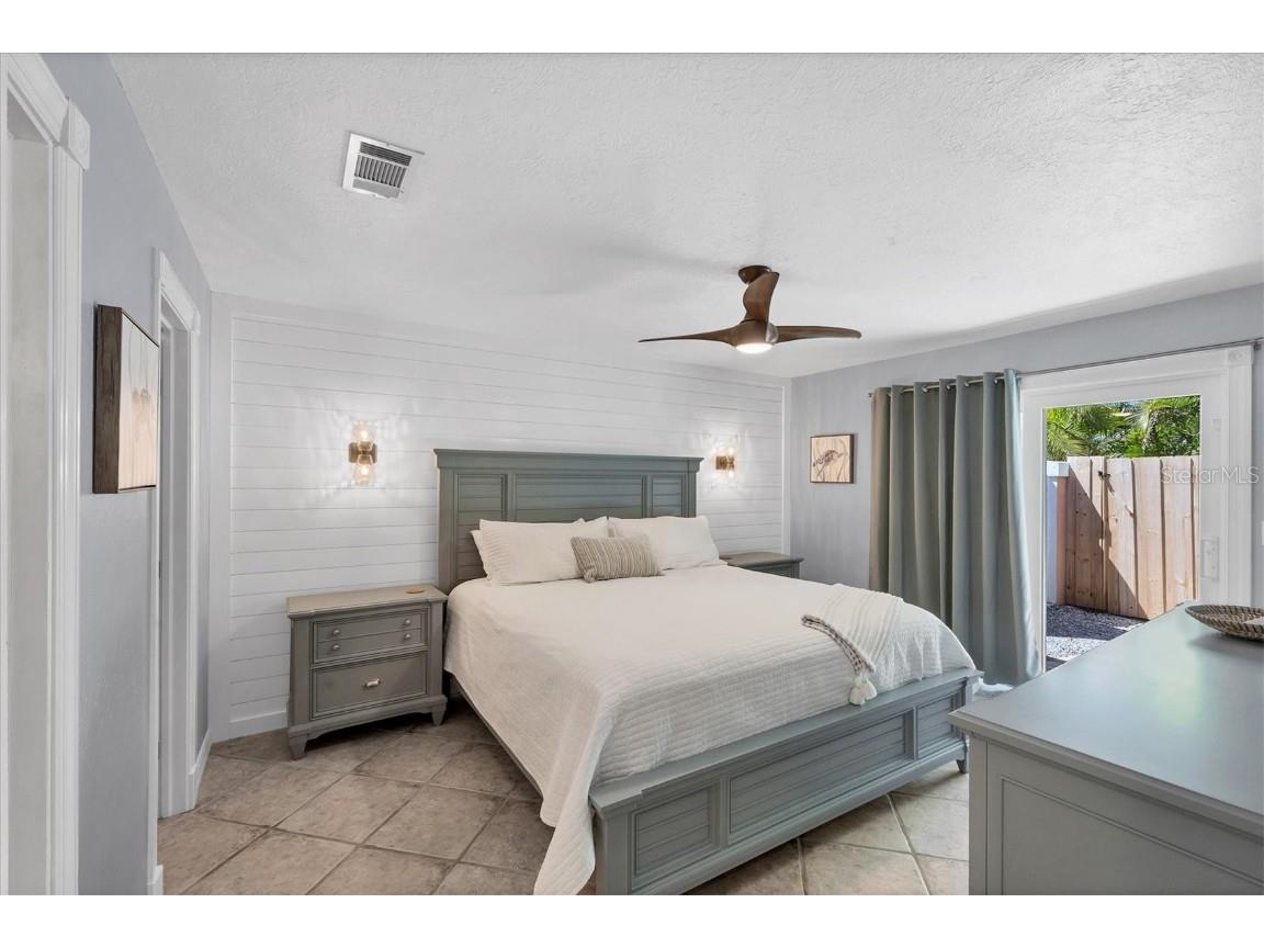 208 82nd Street #B Holmes Beach FL 34217 A4667981 image22