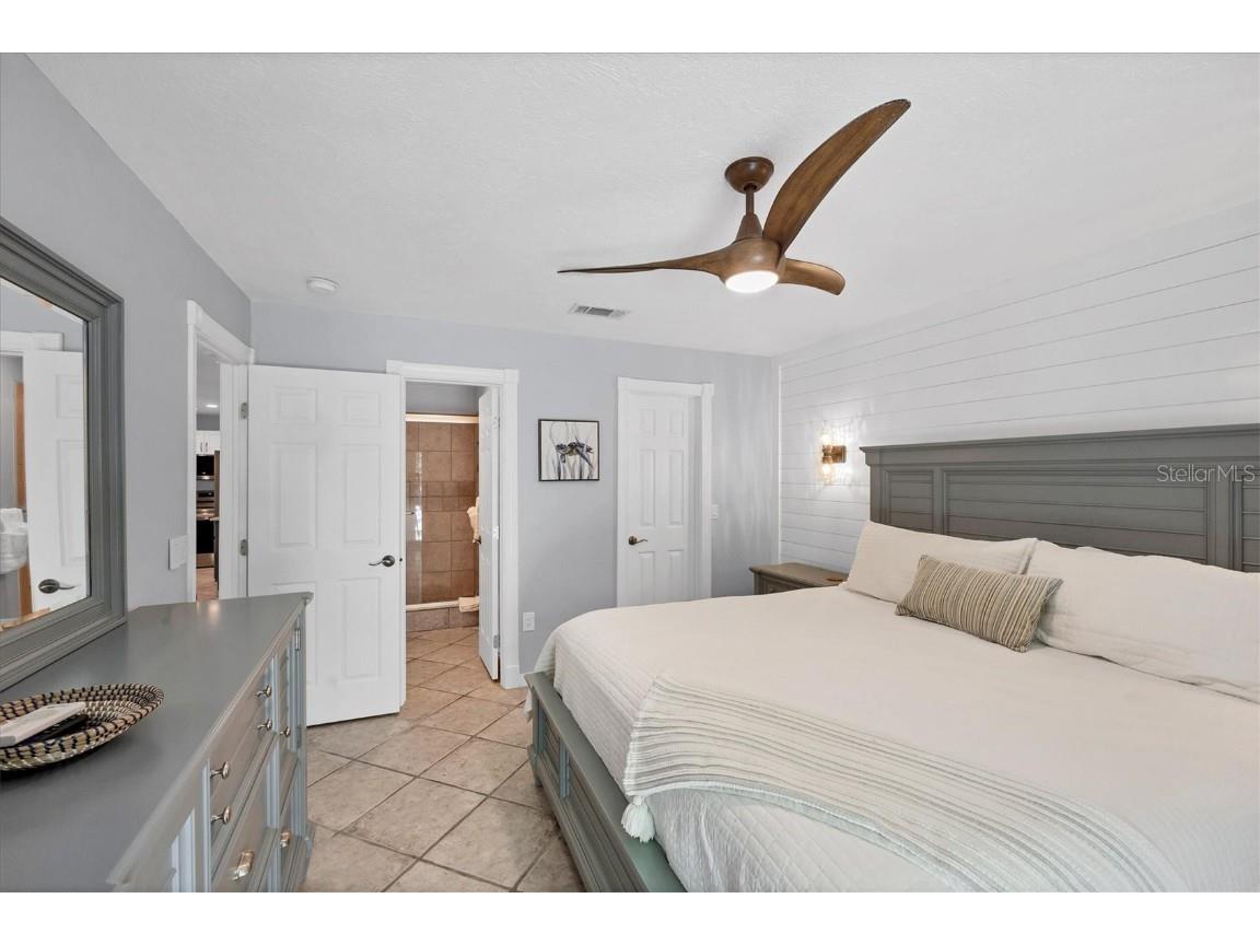 208 82nd Street #B Holmes Beach FL 34217 A4667981 image24