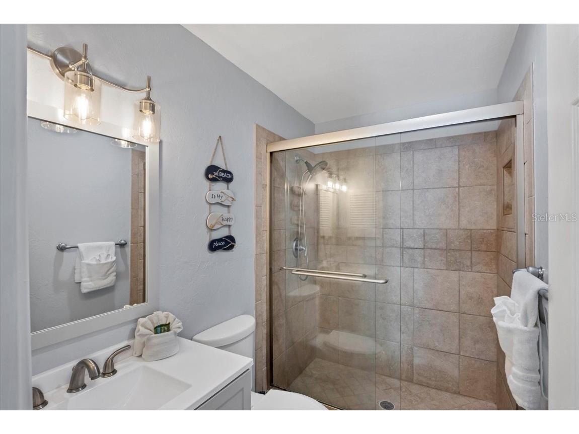 208 82nd Street #B Holmes Beach FL 34217 A4667981 image27