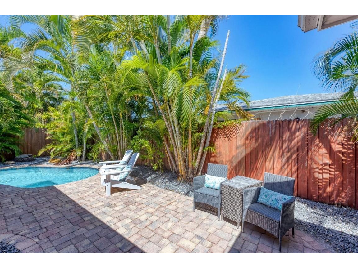 208 82nd Street #B Holmes Beach FL 34217 A4667981 image41