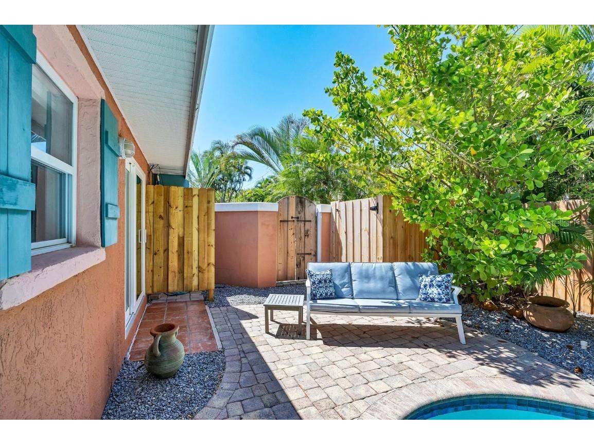 208 82nd Street #B Holmes Beach FL 34217 A4667981 image43