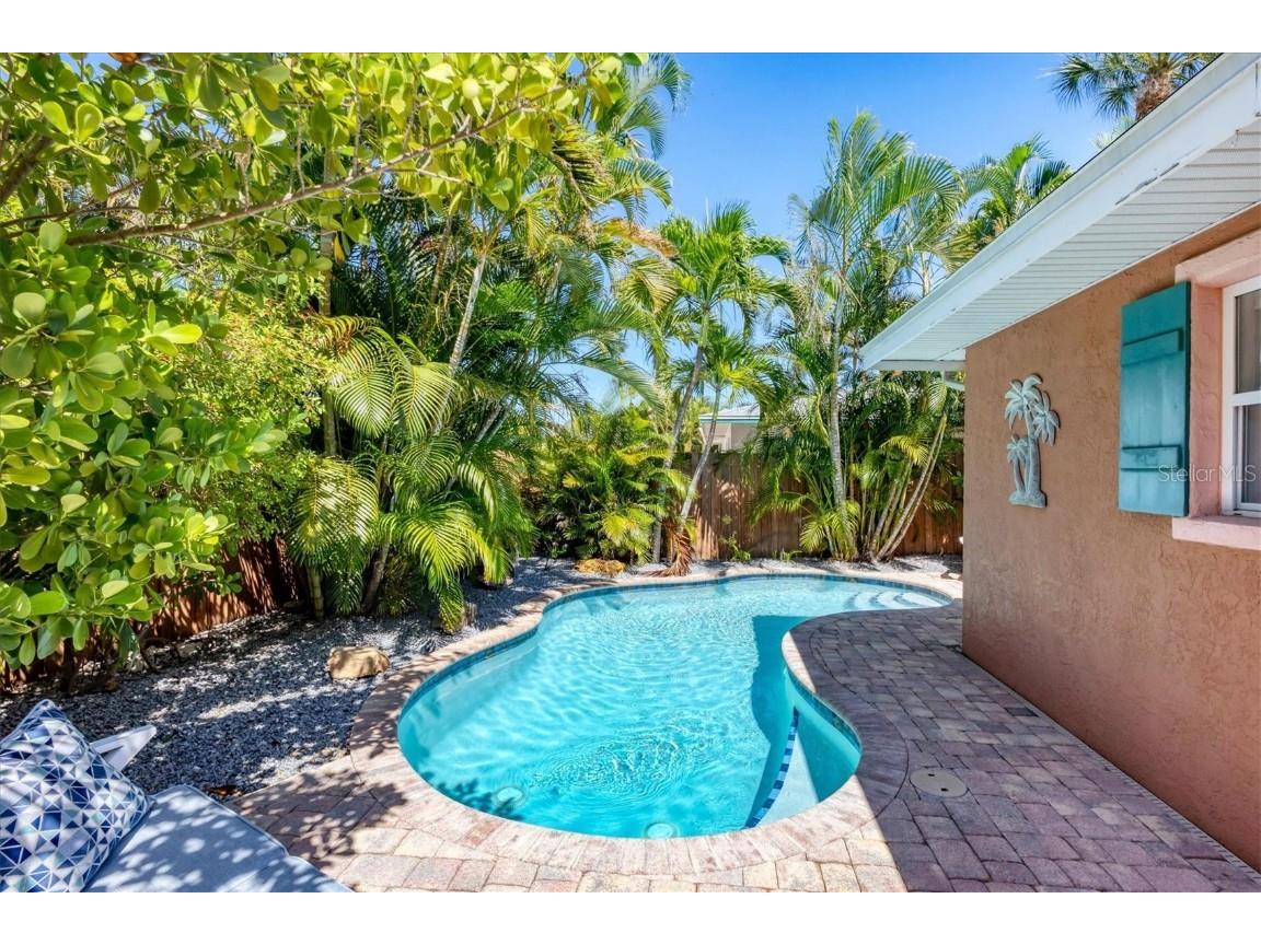 208 82nd Street #B Holmes Beach FL 34217 A4667981 image45