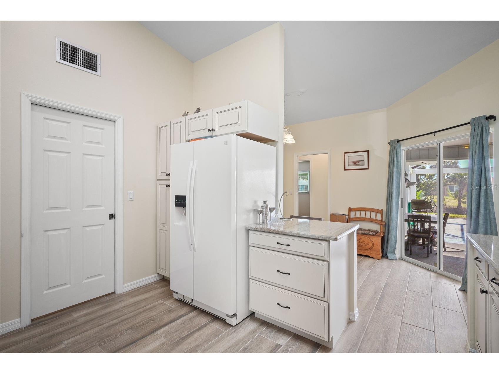 208 Annapolis Lane Rotonda West FL 33947 D6145800 image12