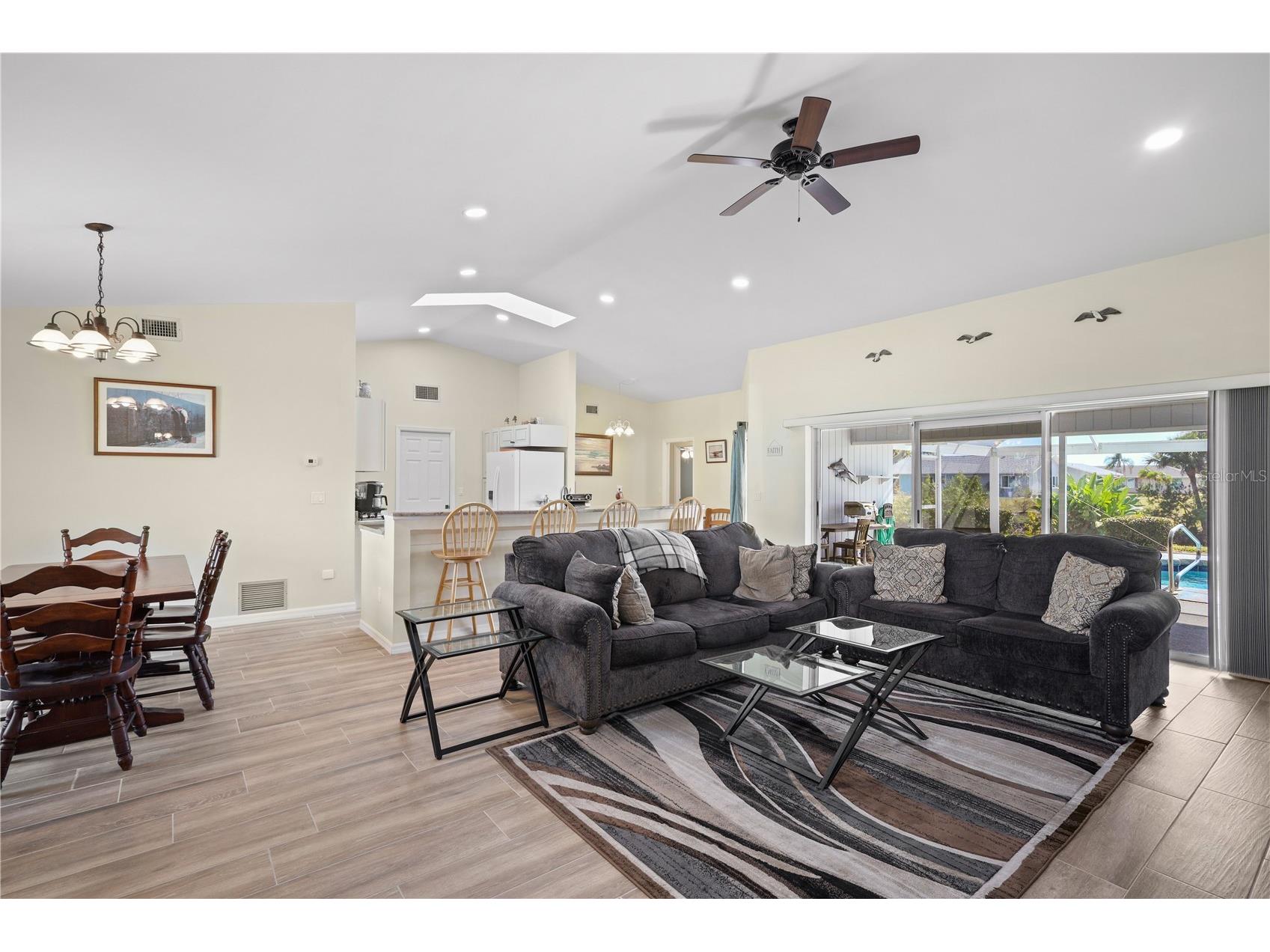 208 Annapolis Lane Rotonda West FL 33947 D6145800 image4