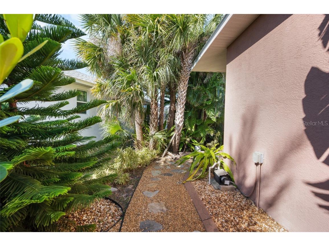 208 Antilla Drive Rotonda West FL 33947 D6145278 image47