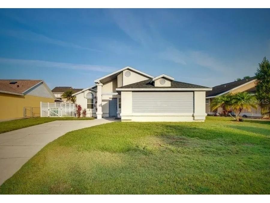 208 Applewood Court Kissimmee FL 34743 O6392679 image1