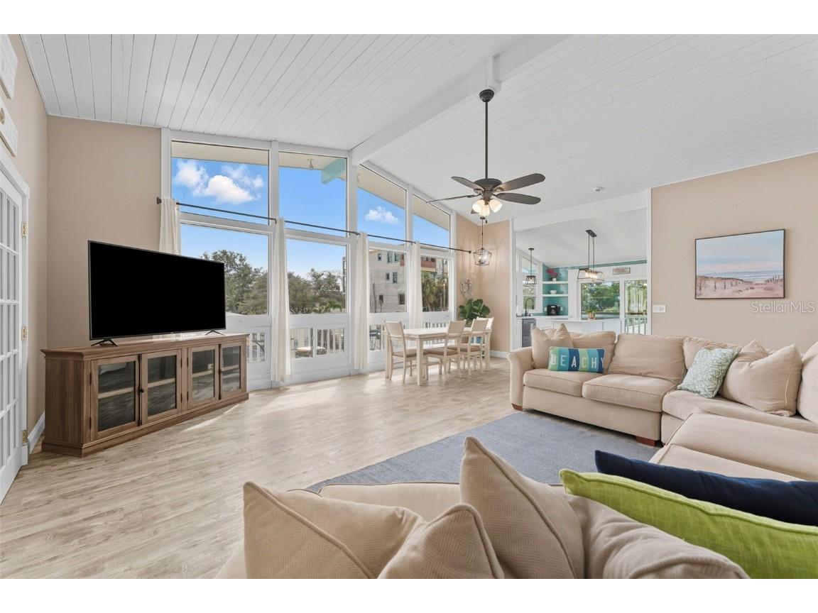 208 Bates Avenue Indian Rocks Beach FL 33785 TB8433818 image10