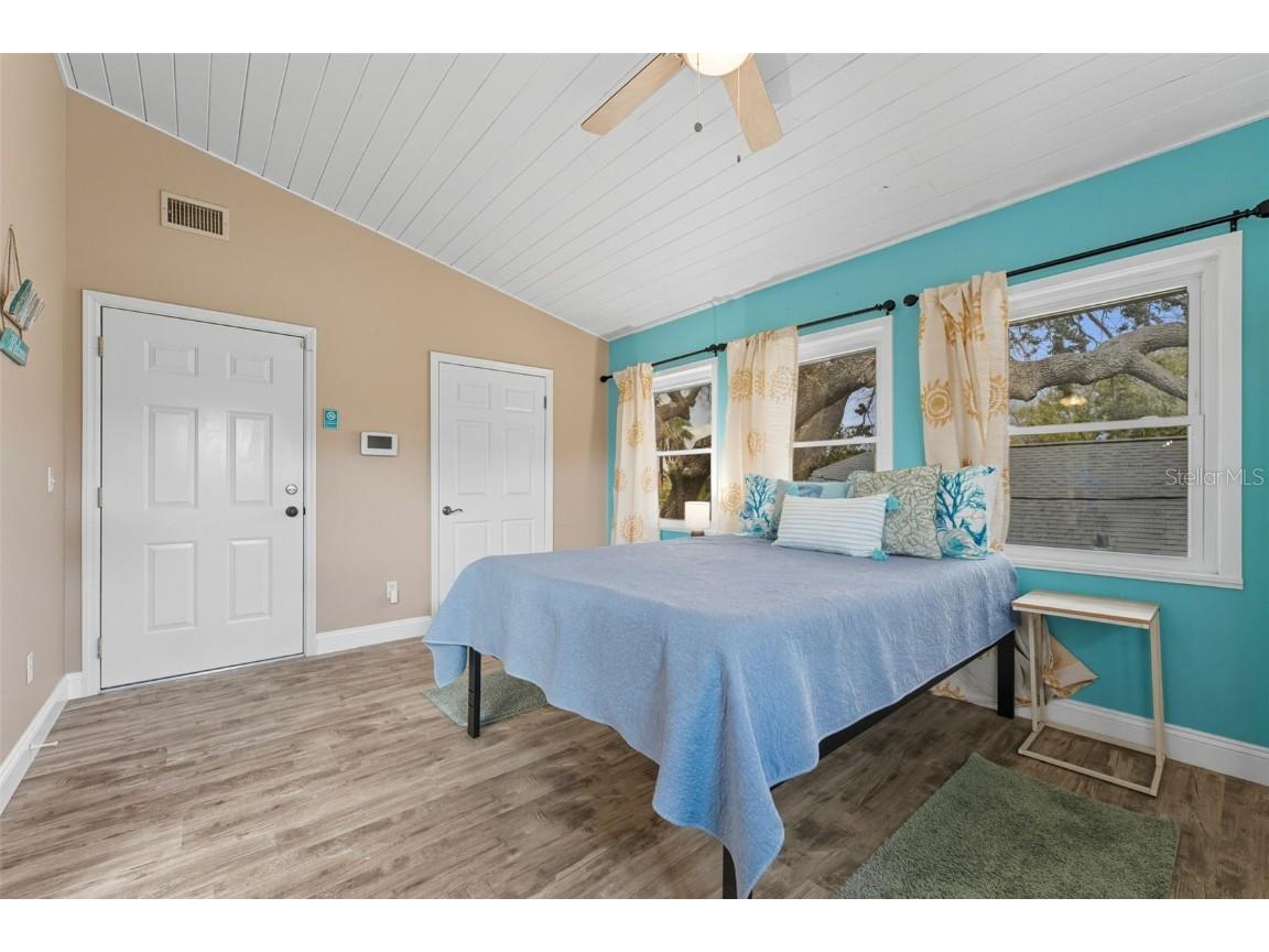 208 Bates Avenue Indian Rocks Beach FL 33785 TB8433818 image21