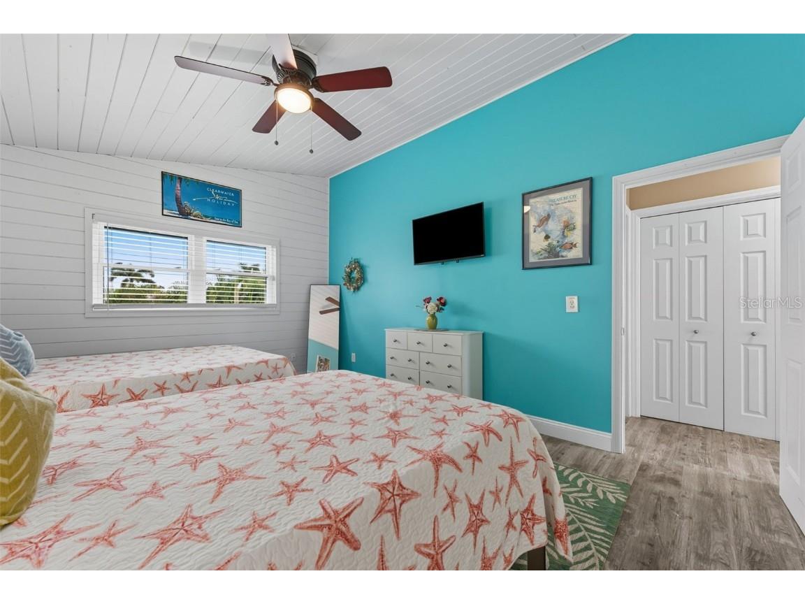 208 Bates Avenue Indian Rocks Beach FL 33785 TB8433818 image25