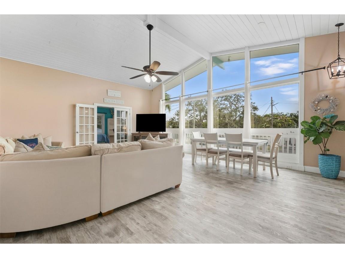 208 Bates Avenue Indian Rocks Beach FL 33785 TB8433818 image7