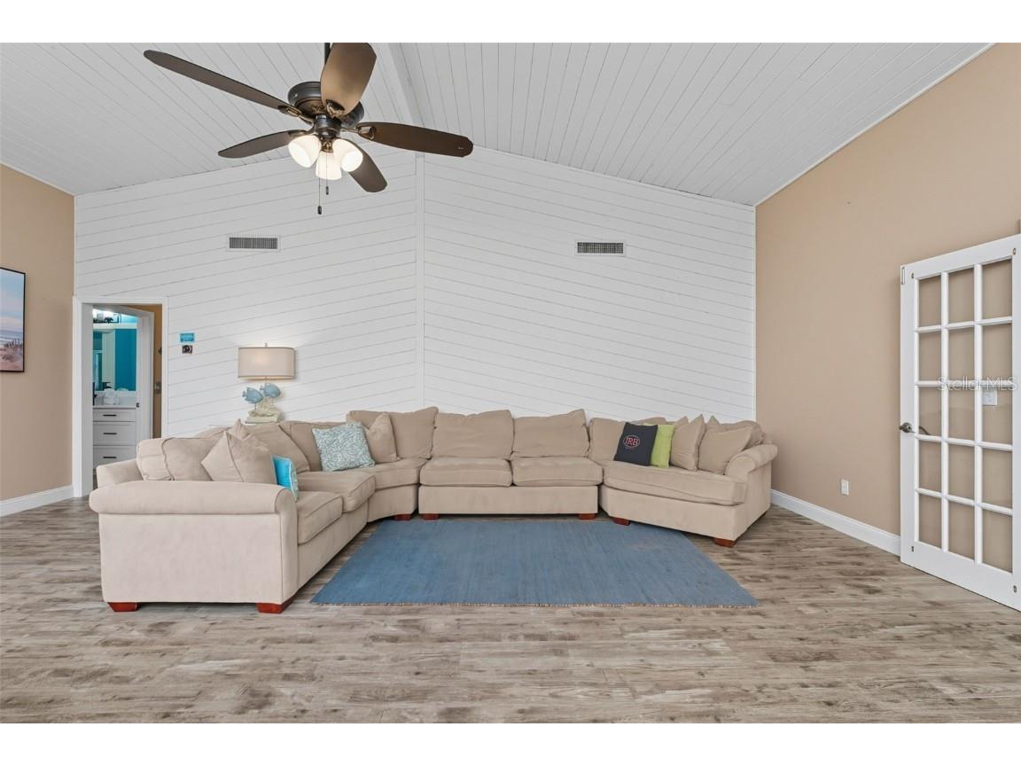 208 Bates Avenue Indian Rocks Beach FL 33785 TB8433818 image9