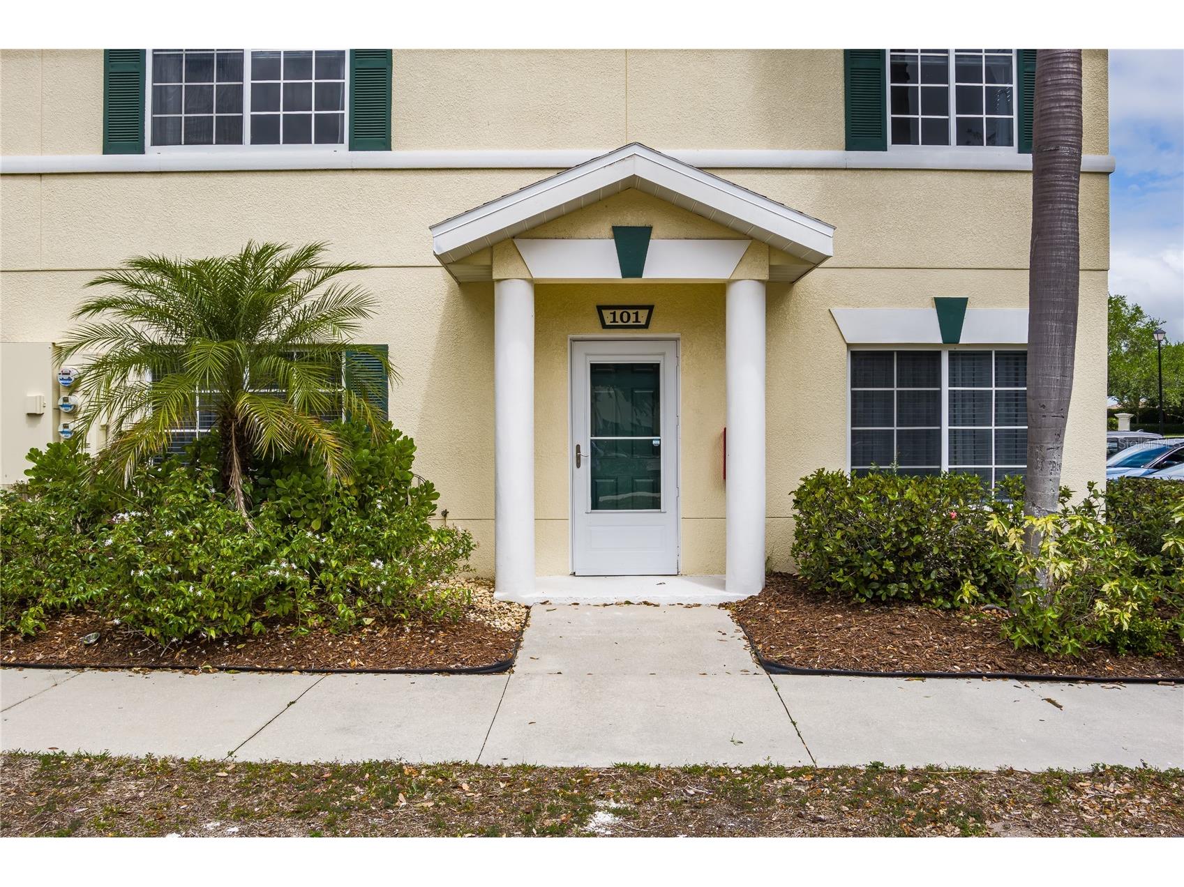 208 Cape Harbour Loop #101 Bradenton FL 34212 A4689485 image1