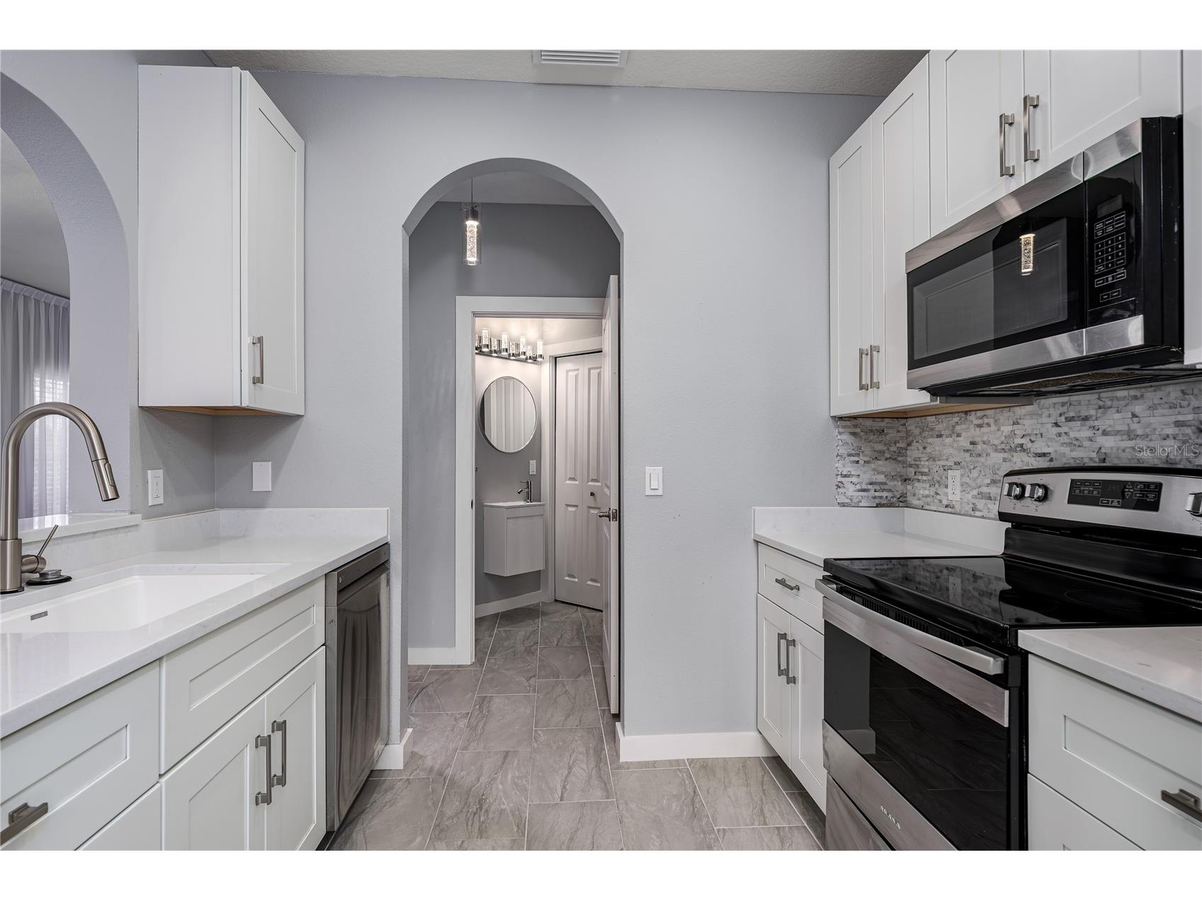 208 Cape Harbour Loop #101 Bradenton FL 34212 A4689485 image10