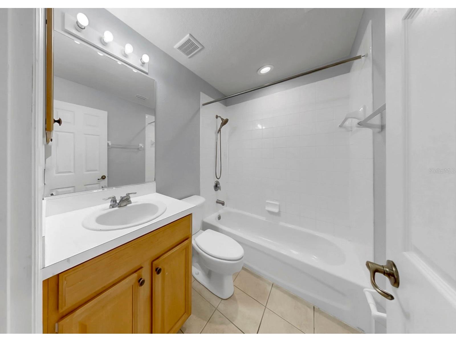 208 Cape Harbour Loop #102 Bradenton FL 34212 A4684250 image22