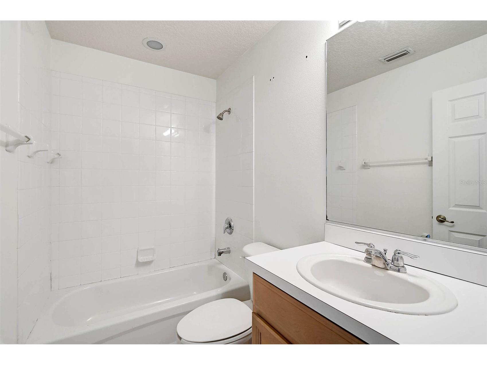 208 Cape Harbour Loop #108 Bradenton FL 34212 A4694091 image18
