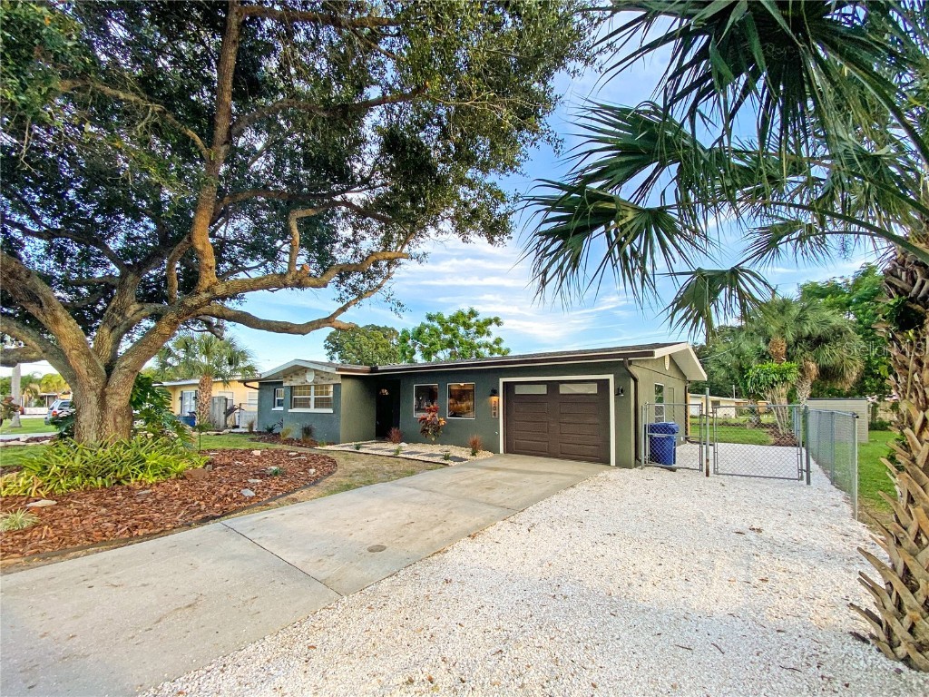 208 Center Road Venice FL 34285 A4514584 image1