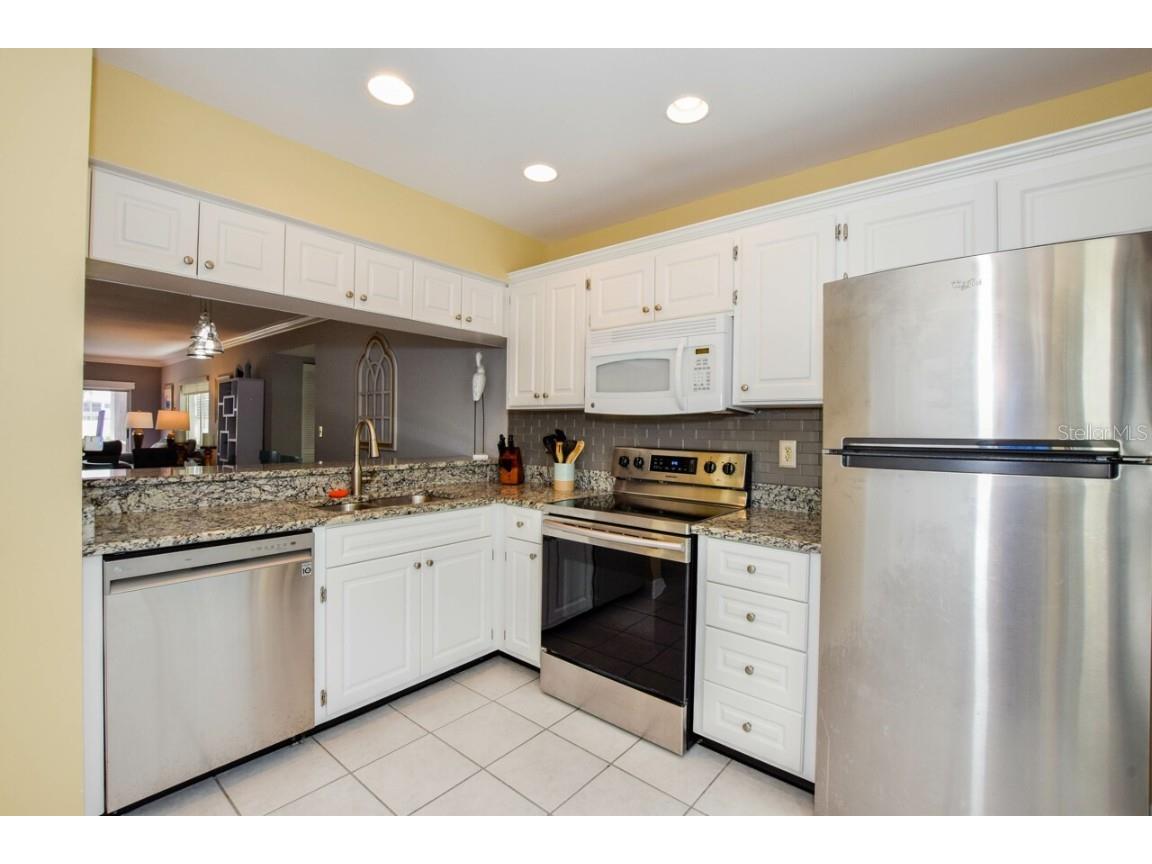 208 Cerromar Way S #26 Venice FL 34293 N6140939 image11