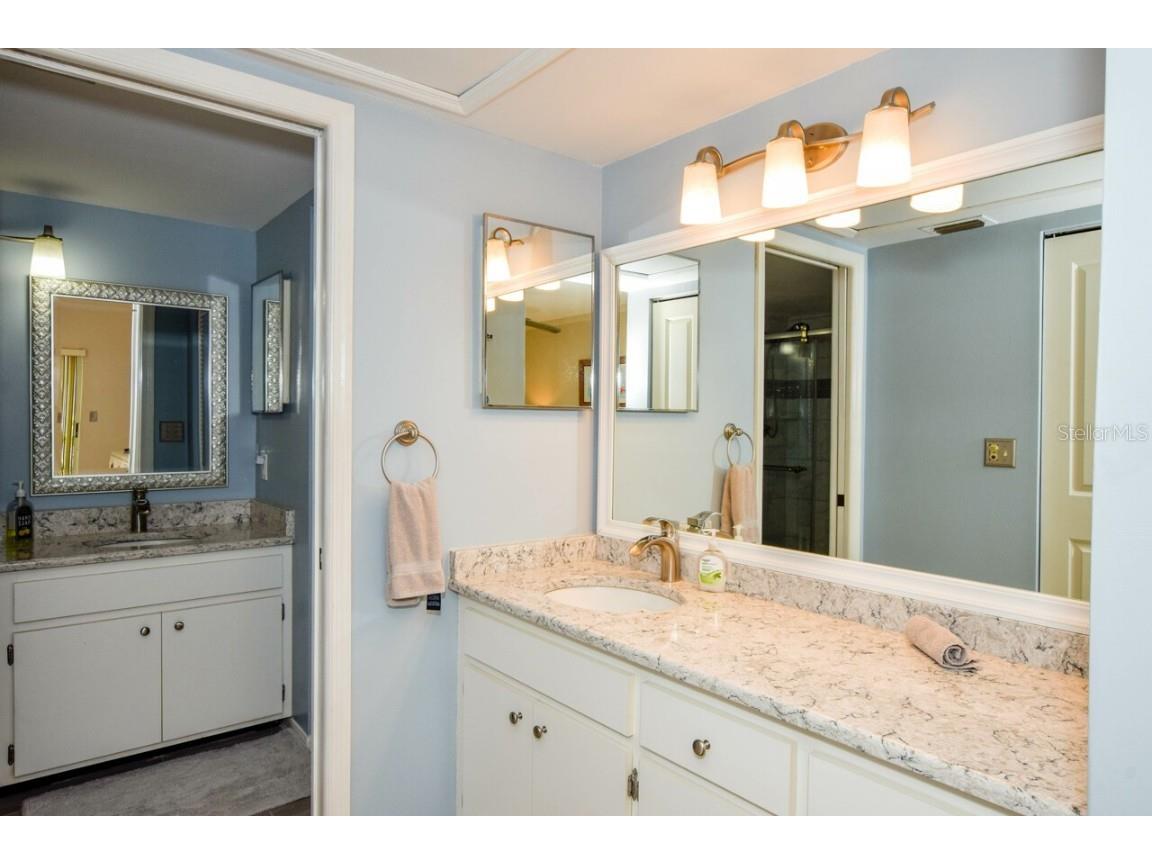 208 Cerromar Way S #26 Venice FL 34293 N6140939 image19