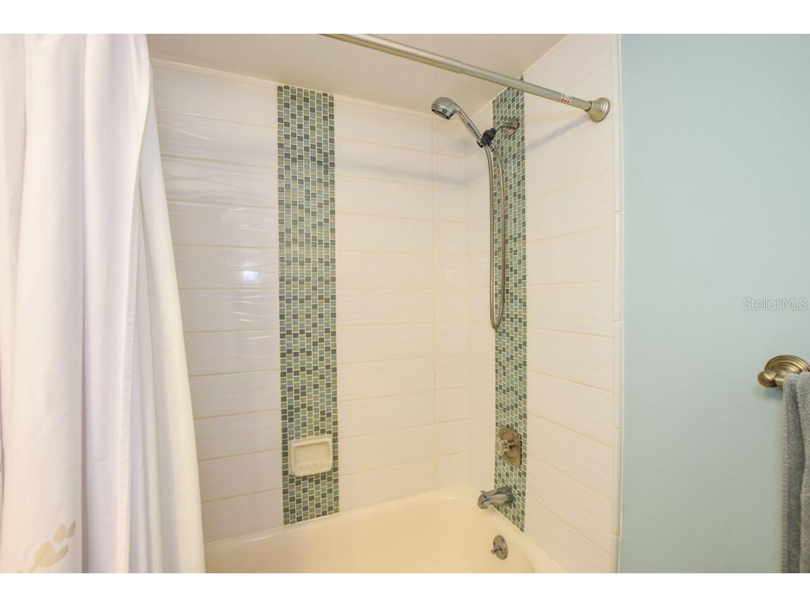 208 Cerromar Way S #26 Venice FL 34293 N6140939 image25