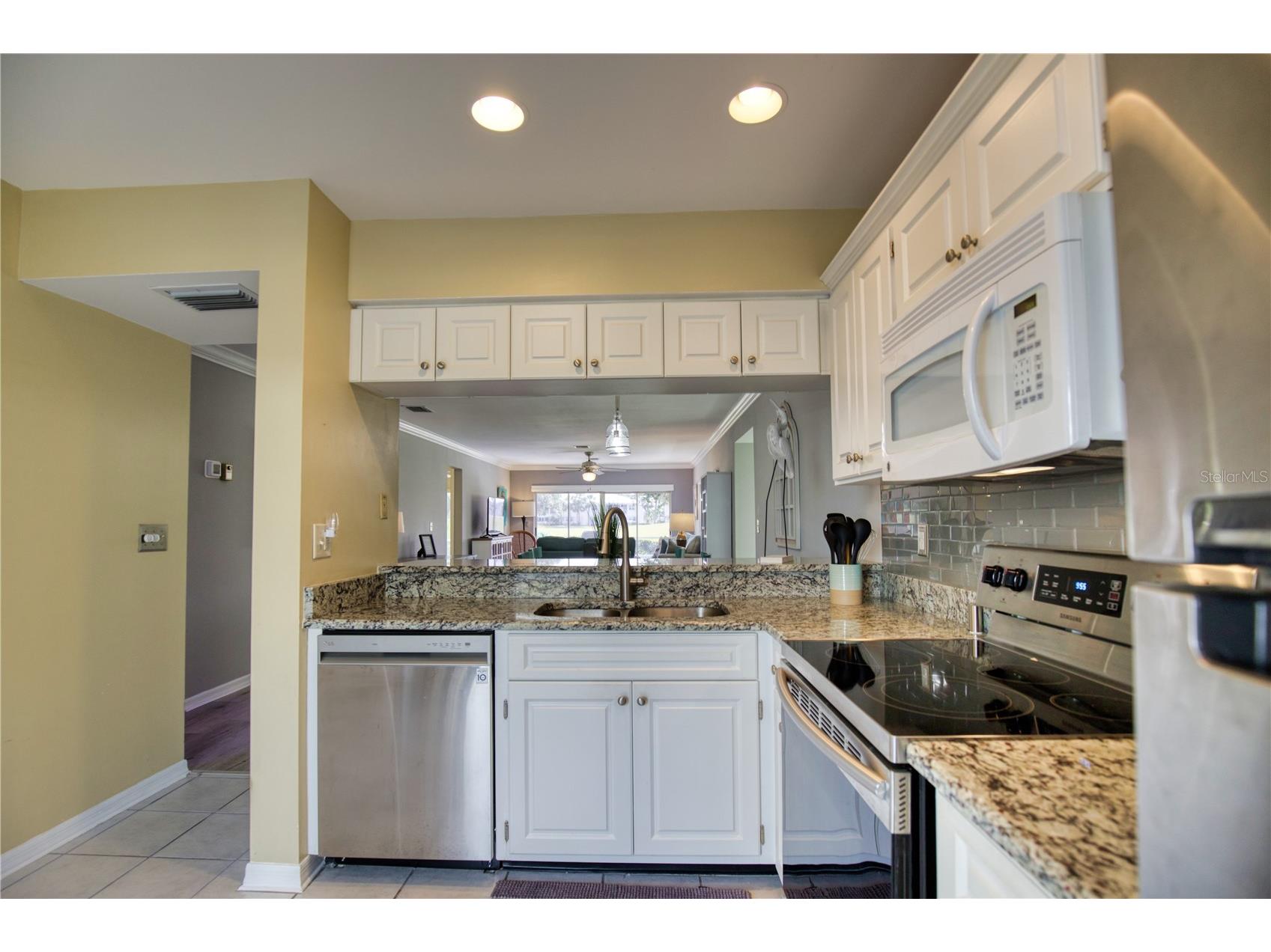 208 Cerromar Way S #26 Venice FL 34293 N6144764 image23