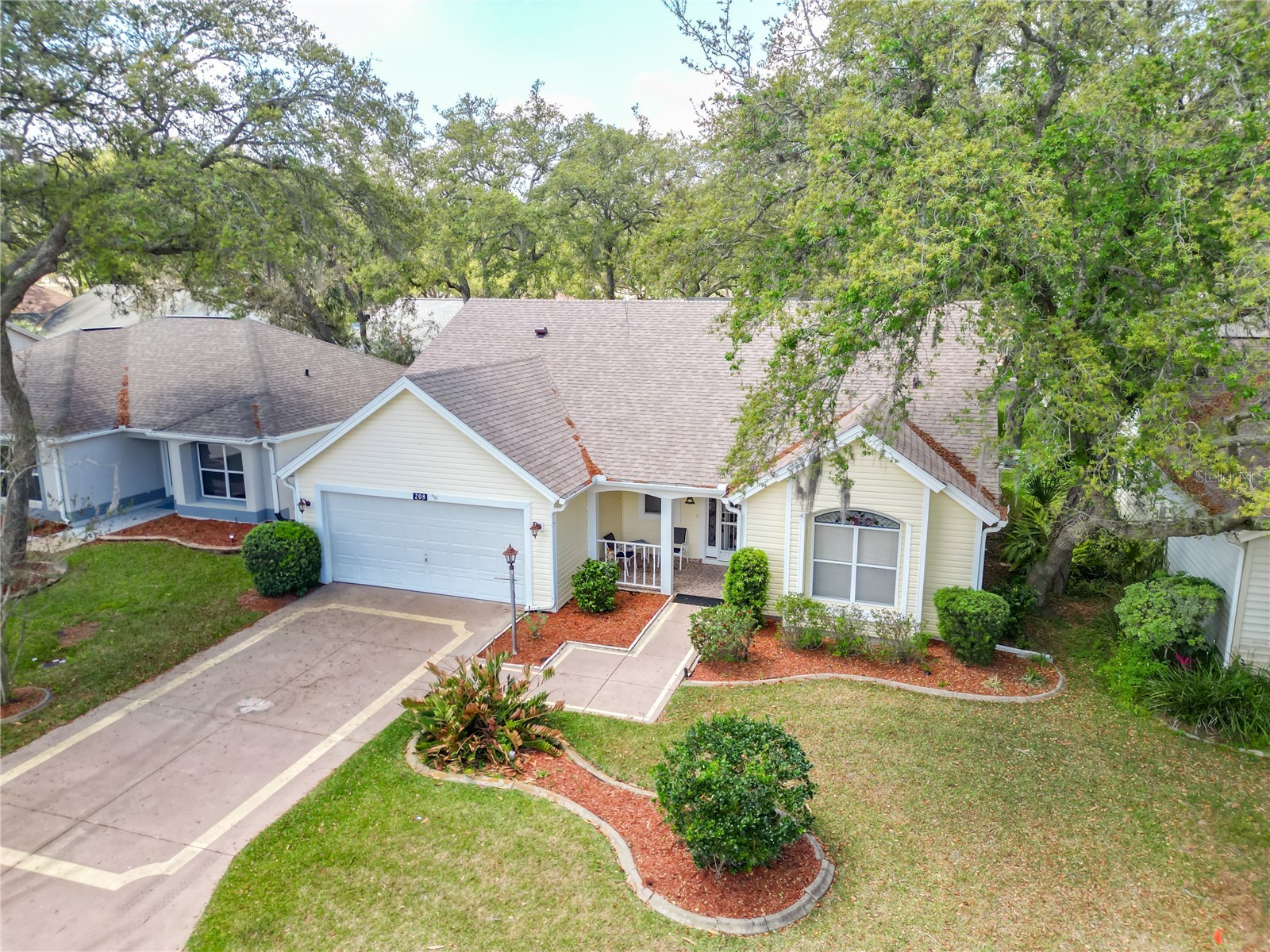 208 Desota Court Lady Lake FL 32159 G5103764 image1
