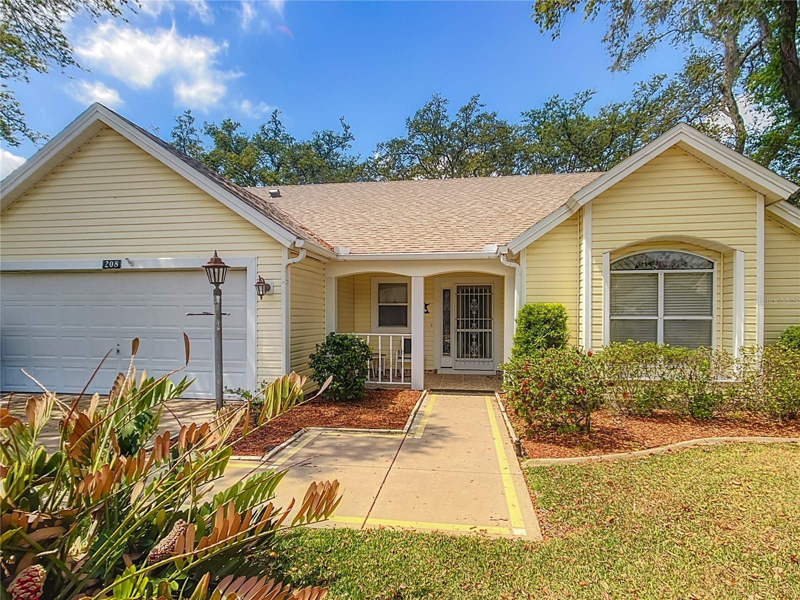 208 Desota Court Lady Lake FL 32159 G5103764 image2