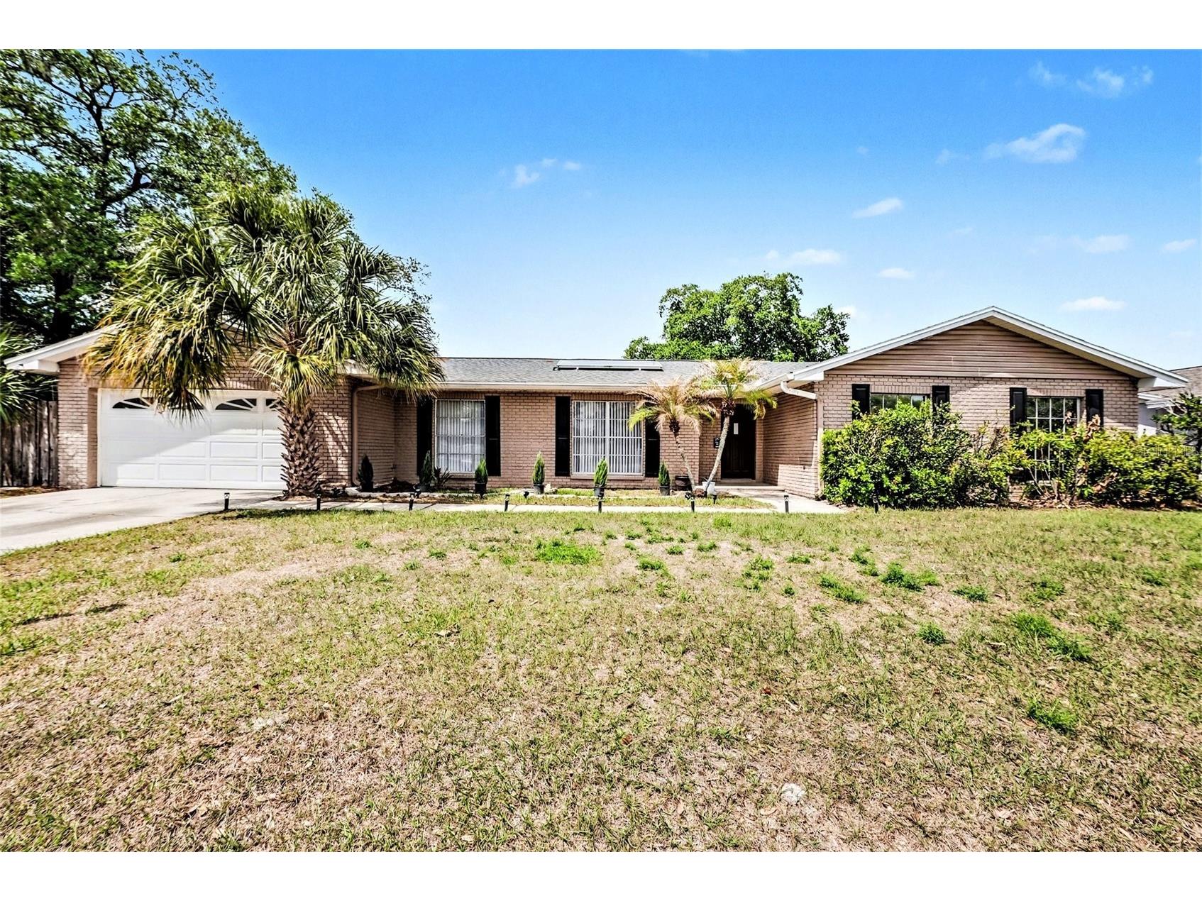 208 Donatello Drive Brandon FL 33511 TB8490811 image1