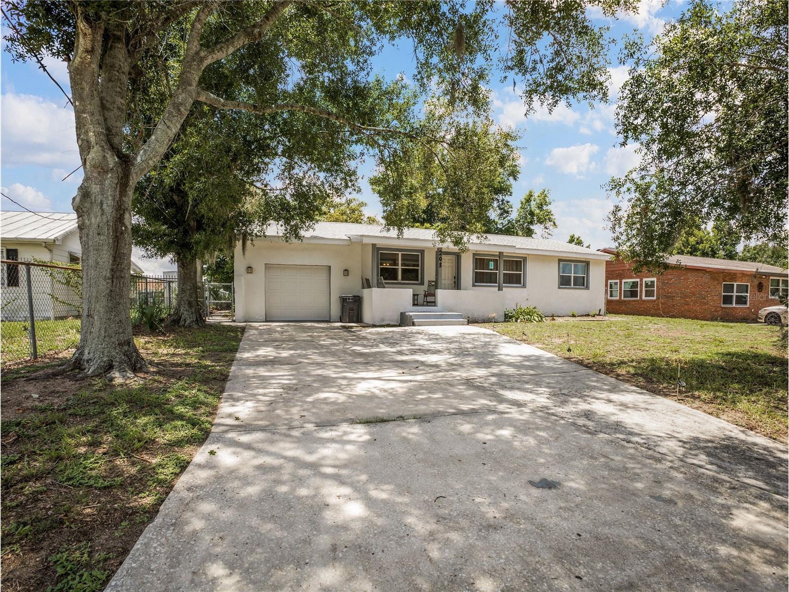 208 E Winthrop Street Avon Park FL 33825 O6422536 image1