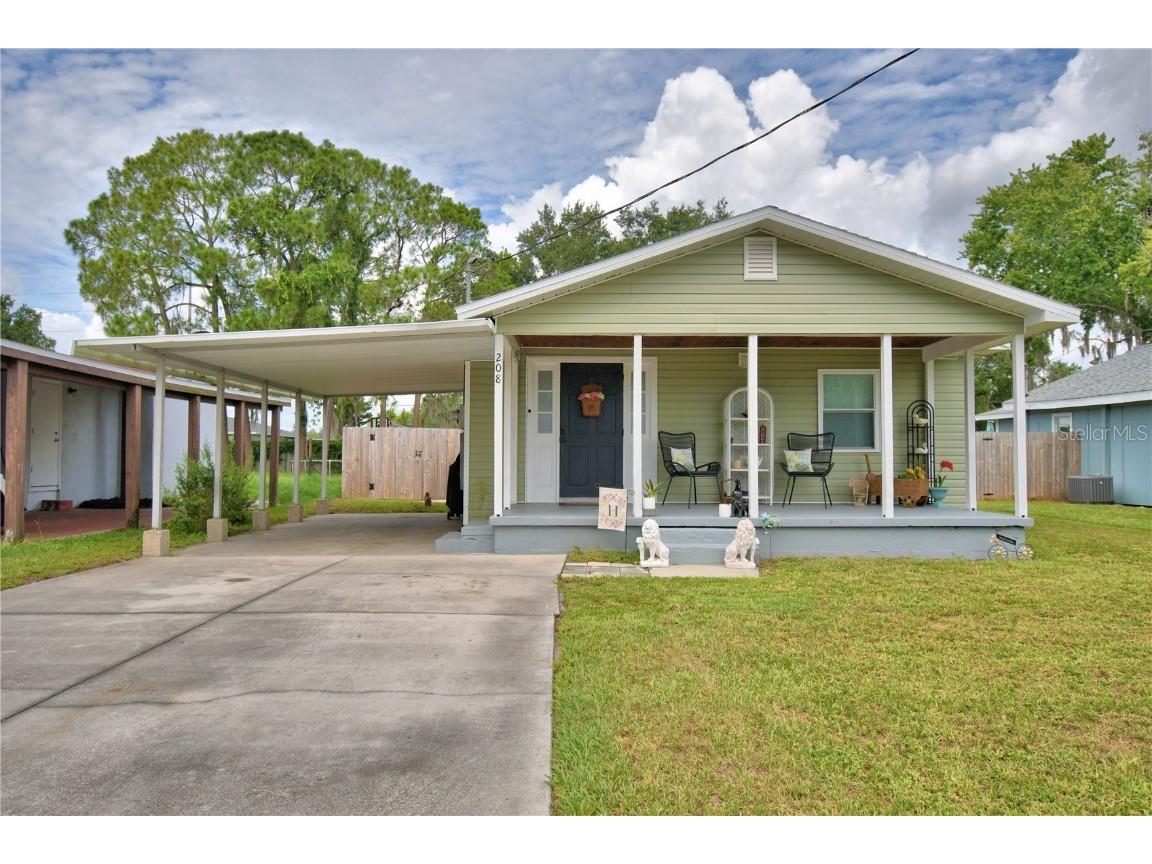 208 Florida Drive Auburndale FL 33823 P4935633 image1