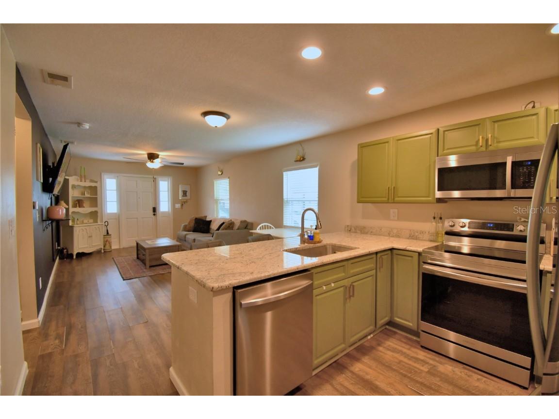 208 Florida Drive Auburndale FL 33823 P4935633 image15