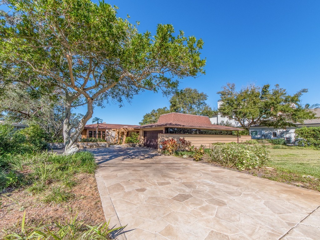 208 Harbor View Lane Largo FL 33770 TB8337851 image1
