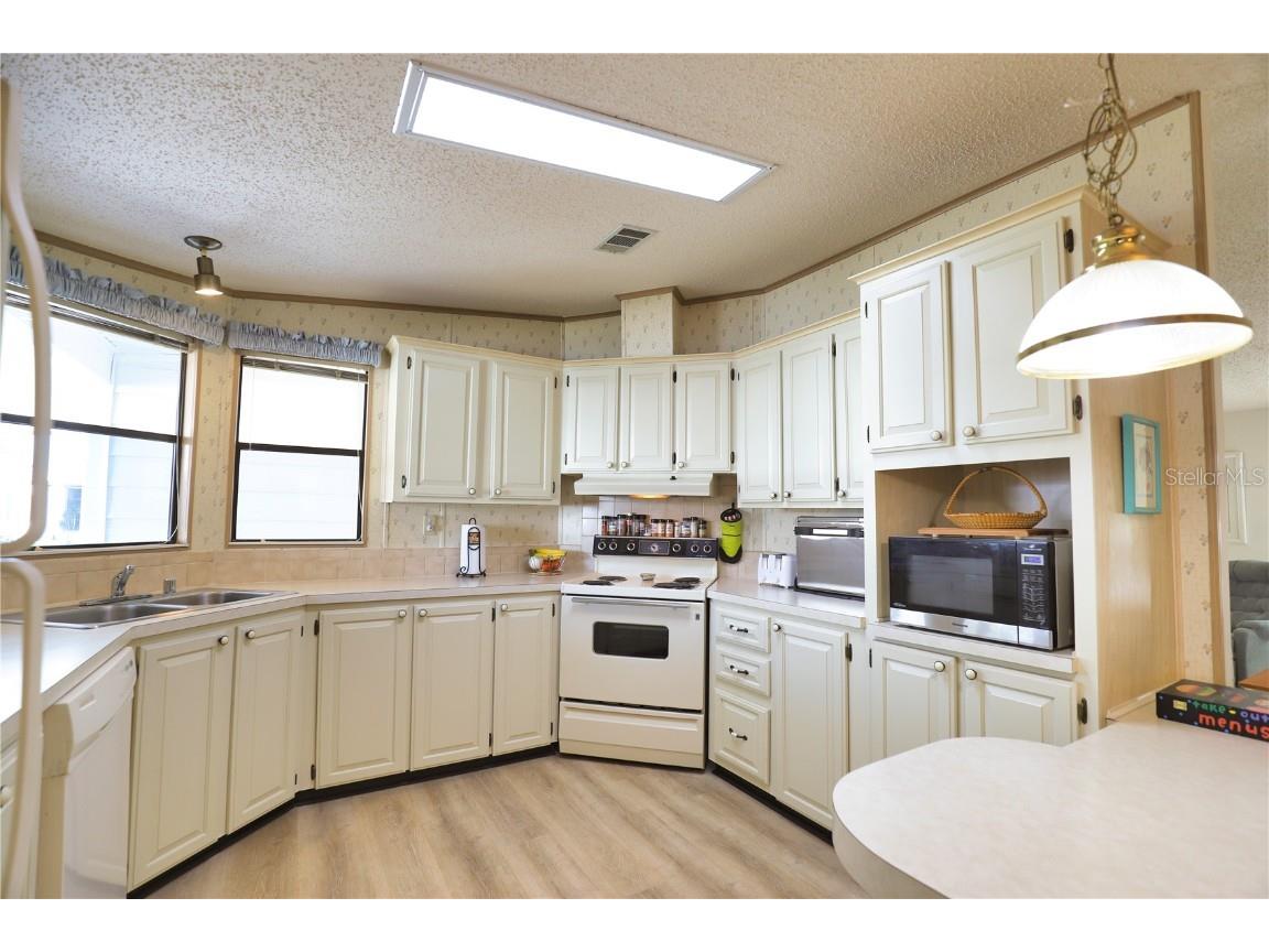 208 Hibisco Drive North Port FL 34287 TB8334830 image13